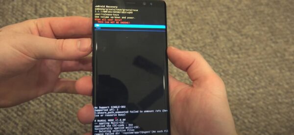Menggunakan Safe Mode Reboot Android