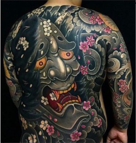 Desain topeng tato yakuza