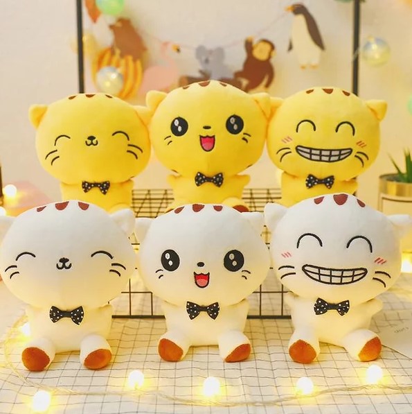 wallpaper boneka mini kuning aesthetic