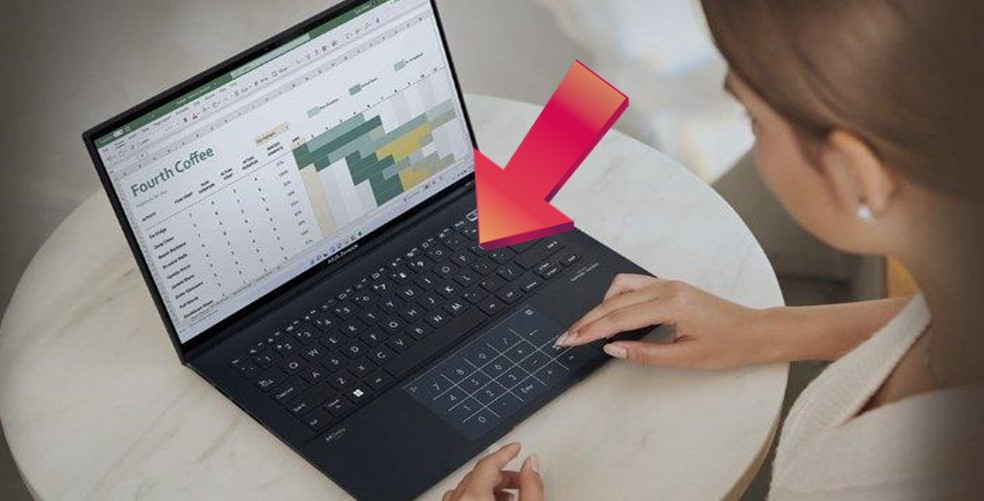 cara mengecilkan layar laptop menggunakan keyboard