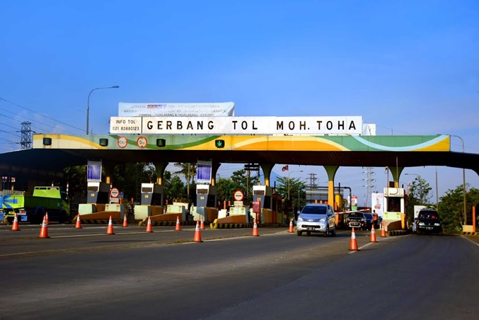 Gerbang Tol Mohammad Toha