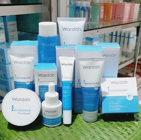 Perbedaan Wardah Acnederm dan Acne Series